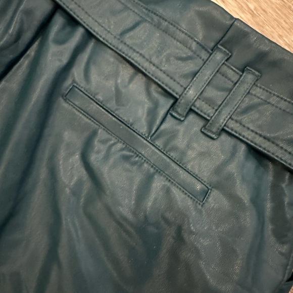 Cleo green faux leather paper bag pants with belt SZ 12 - Picture 7 of 8